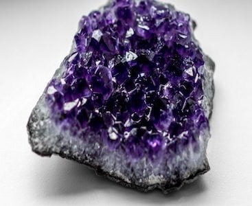 Crystal Dreams Article - Amethyst: The Stone of Peace. Get To Know More About The Stone And It's Healing Properties.