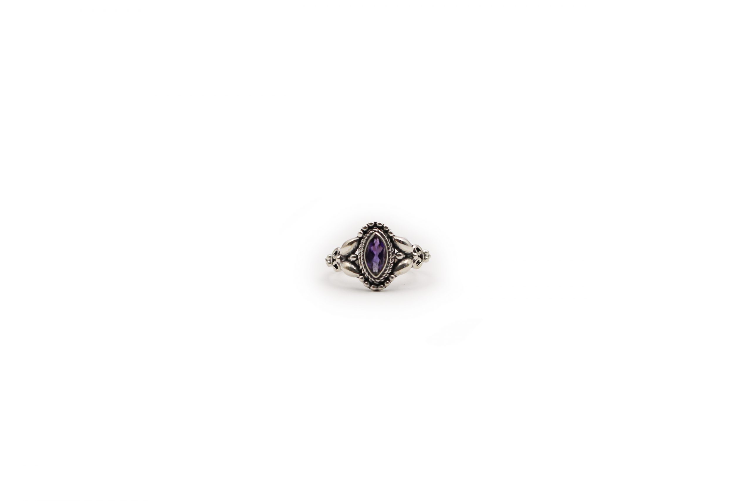 Amethyst Ovate Sterling Silver Ring - Crystal Dreams