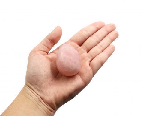Rose Quartz pink egg _ oeuf 4.5cm (Hand) - Crystal Dreams