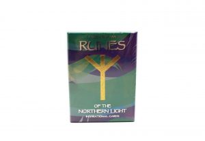 Cartes oracle “Runes of the Northern Light” (Version anglaise seulement)