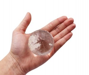 Sphère de quartz clair