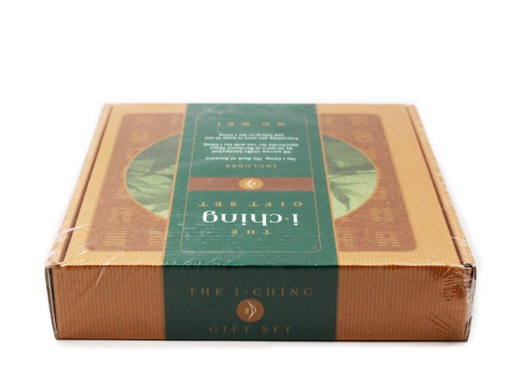 I Ching Gift Set - Crystal Dreams