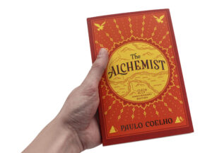 Livre “The Alchemist” (version anglaise seulement)