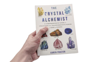 Livre “The Crystal Alchemist” (version anglaise seulement)