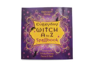 Livre “Everyday Witch A to Z Spellbook” (version anglaise seulement)