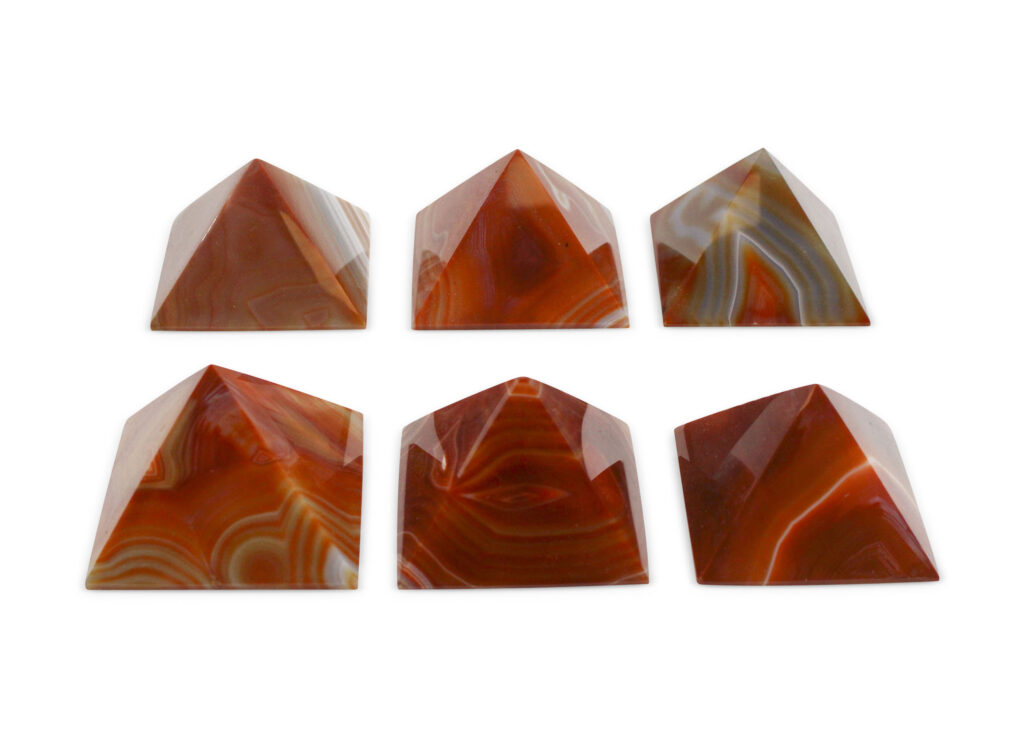 Agate pyramids - Crystal Dreams