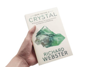 Livre “How to Use a Crystal” (version anglaise seulement)