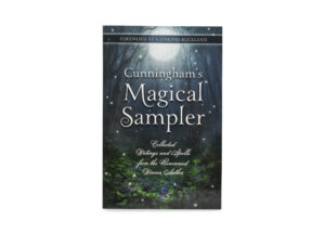 Livre “Cunningham’s Magical Sampler” (version anglaise seulement)