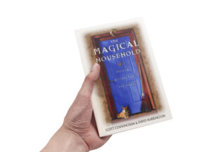 Livre “The Magical Household” ( version anglaise seulement)