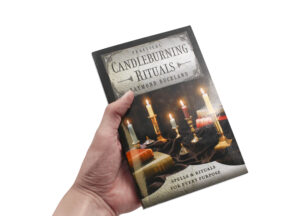 Livre “Practical Candleburning Rituals” (version anglaise seulement)