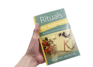 Livre “Rituals for Beginners” (version anglaise seulement)