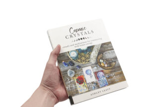 Livre “Cosmic Crystals” (version anglaise seulement)