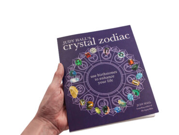 Crystal Zodiac Book - Crystal Dreams