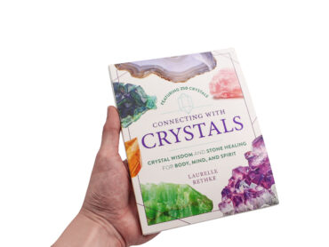 Connecting with Crystals - Books - Crystal Dreams