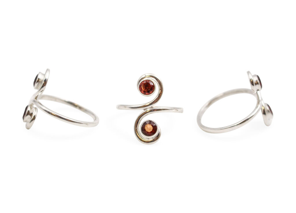Garnet Twin-Flame 925 Sterling Silver Ring - Crystal Dreams