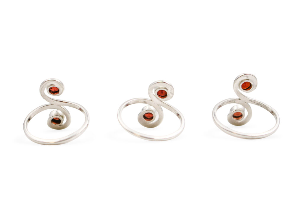 Garnet Twin-Flame 925 Sterling Silver Ring - Crystal Dreams
