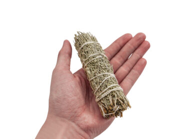 Mountain Sage Smudging stick with Frankincense, Myrrh _ White Copal Resins - Crystal Dreams