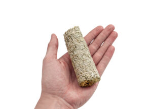 Mountain Sage Smudging Stick with Frankincense Resin (4″)