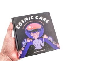 Livre “Cosmic Care” (version anglaise seulement)