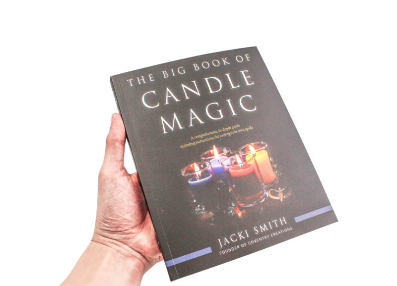 Livre “The Big Book of Candle Magic” (version anglaise seulement)