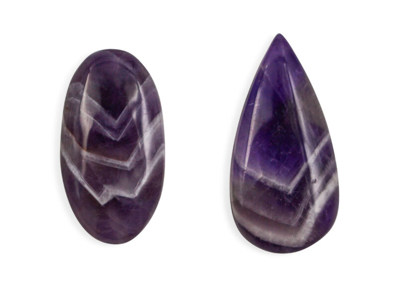 Chevron Amethyst / Amethyste Cabochon - Crystal Dreams