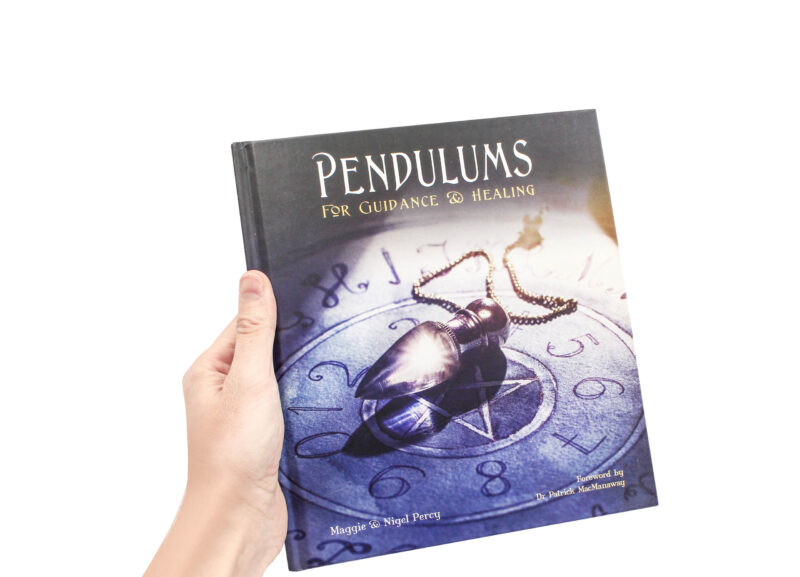 Livre “Pendulums for Guidance and Healing” (version anglaise seulement)