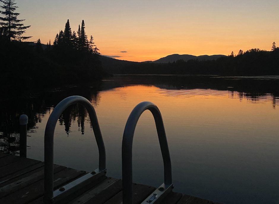 Private dock with lake access at a St-Donat vacation rental.