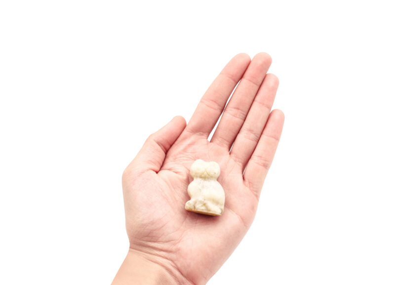 Chat en pierre de lune